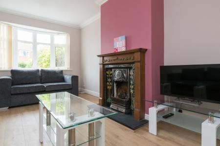 Solihull/Nec/Airport 3 Bedroom Semi-Detached House Бирмингем Экстерьер фото